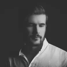 聆聽 Beynur Kayalı、觀看音樂影片、閱讀小傳、查看巡演日期等！