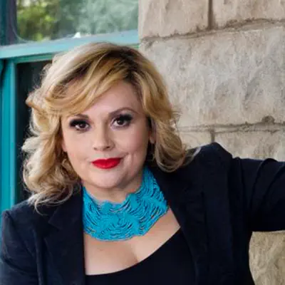 Listen to Karina Moreno, watch music videos, read bio, see tour dates & more!