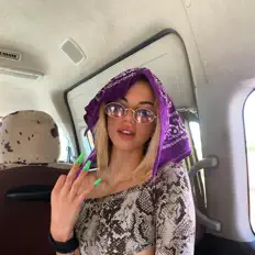 Dengarkan Grelmos, tonton video musik, baca bio, lihat tanggal tur & lainnya!
