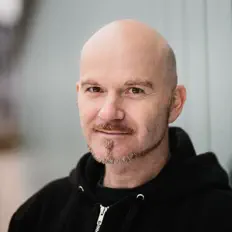 Ascolta Daniel Robin, guarda video musicali, leggi la biografia, vedi le date del tour & altro!