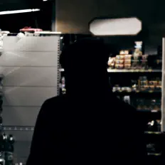 聆聽 Setsail、觀看音樂影片、閱讀小傳、查看巡演日期等！