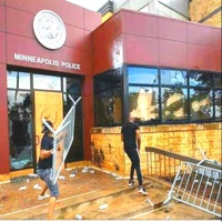 Moral Monsters (feat. Jahbaton & InvizibleHandz) - Single - Eloh Kush