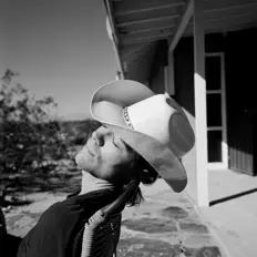 Poslechněte si interpreta Cory Becker, sledujte hudební videa, přečtěte si životopis, podívejte se na data turné a další informace.