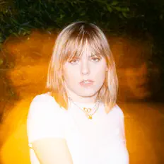Ascolta Livski, guarda video musicali, leggi la biografia, vedi le date del tour & altro!