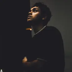 Escucha a Luke"damn", mira vídeos musicales, lee la biografía, consulta fechas de giras y mucho más.