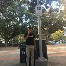 Escucha a El Chico Loco, mira videos musicales, lee su biografía, consulta las fechas de las gira y más.