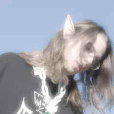 收听 Yah Wav、观看音乐视频、阅读小传、查看巡演日期等 ！