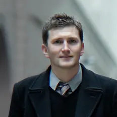 Luister naar Static In Verona, bekijk muziekvideo's, lees de bio, bekijk de tourdata, en meer!