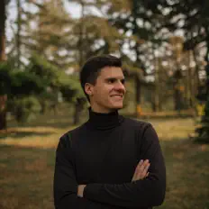 Sokolov Kirillを聴いたり、ミュージックビデオを鑑賞したり、経歴やツアー日程などを確認したりしましょう！