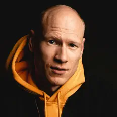 Ouça Panik Pop, assista a videoclipes, leia a biografia, veja as datas das turnês e mais!