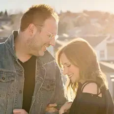 Dengarkan Jeremi and Amy Richardson, tonton video musik, baca bio, lihat tanggal tur & lainnya!