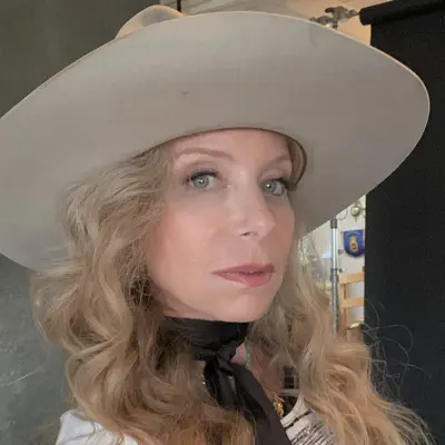 Listen to Bonnie Paul, watch music videos, read bio, see tour dates & more!