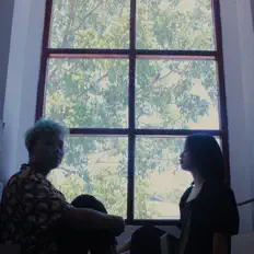 Ouve Our Thing, vê vídeos de música, lê a biografia, vê as datas da digressão e muito mais!