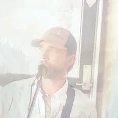 Bitterroot Mountain Troubadour dinle, müzik videolarını izle, biyografisini oku, tur tarihlerini ve daha fazlasını gör!