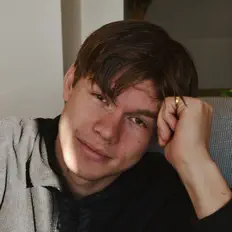 Écoutez Lundstroem, regardez des vidéoclips, lisez la biographie, consultez les dates de tournée et plus encore !