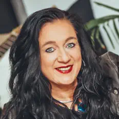 Jolina Carlを聴いたり、ミュージックビデオを鑑賞したり、経歴やツアー日程などを確認したりしましょう！