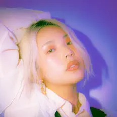 Poslechněte si interpreta YURA, sledujte hudební videa, přečtěte si životopis, podívejte se na data turné a další informace.