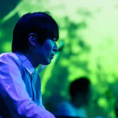 Dengarkan Suguru Oba, tonton video musik, baca bio, lihat tanggal tur & lainnya!