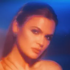 Katy Rain dinle, müzik videolarını izle, biyografisini oku, tur tarihlerini ve daha fazlasını gör!