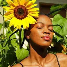 Escucha a Rori Sang, mira vídeos musicales, lee la biografía, consulta fechas de giras y mucho más.