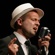 Thorsten Odenthal dinle, müzik videolarını izle, biyografisini oku, tur tarihlerini ve daha fazlasını gör!