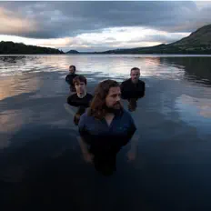 收听 Mylittlebrother、观看音乐视频、阅读小传、查看巡演日期等 ！