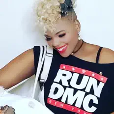 Escucha a Adrielle Bow Belle, mira videos musicales, lee su biografía, consulta las fechas de las gira y más.