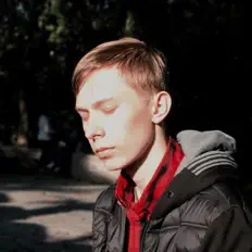 Canyon Hill을(를) 듣고, 뮤직 비디오를 보고, 약력을 읽고, 투어 일정 등을 확인하세요!