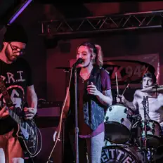 Listen to Better Daze, watch music videos, read bio, see tour dates & more!