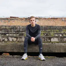 Bu11ychev सुनें, म्यूज़िक वीडियो देखें, बायो पढ़ें, दौरे की तारीखें और बहुत कुछ देखें!