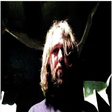 聆聽 Brad from the Valley、觀看音樂影片、閱讀小傳、查看巡演日期等！