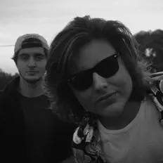 Hay Jessを聴いたり、ミュージックビデオを鑑賞したり、経歴やツアー日程などを確認したりしましょう！