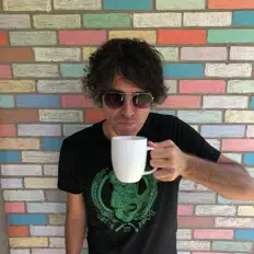 Mark Charlesを聴いたり、ミュージックビデオを鑑賞したり、経歴やツアー日程などを確認したりしましょう！