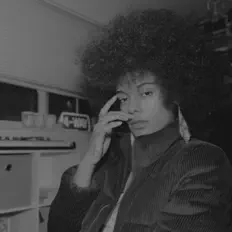 聆聽 Rudi Fate、觀看音樂影片、閱讀小傳、查看巡演日期等！