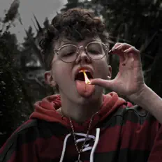 Dengarkan Elsie Shaw, tonton video musik, baca bio, lihat tanggal tur & lainnya!