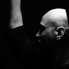 收听 Jóhann Gunnarsson、观看音乐视频、阅读小传、查看巡演日期等 ！
