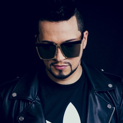 Listen to Robinson Valentti, watch music videos, read bio, see tour dates & more!
