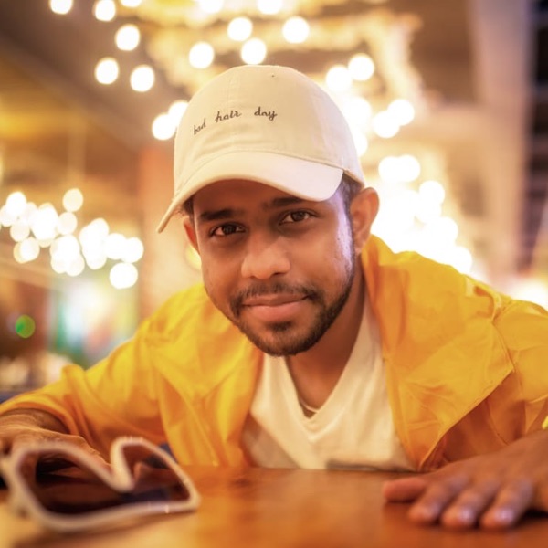 Karthik Sharma's avatar