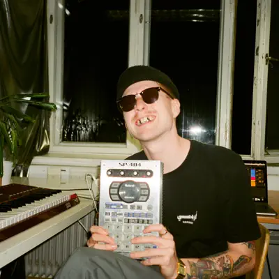 Listen to NickyDiesel, watch music videos, read bio, see tour dates & more!