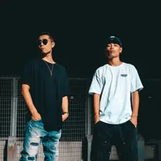 收听 B.I.G.W.M、观看音乐视频、阅读小传、查看巡演日期等 ！