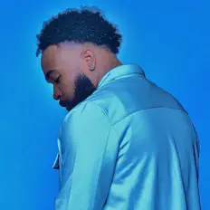 Listen to EŽ, watch music videos, read bio, see tour dates & more!