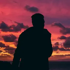 Hör dir StillKid an, schau dir Musikvideos an, lies die Biografie, finde Tourdaten und mehr!