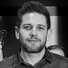 Poslechněte si interpreta Anthony Celia, sledujte hudební videa, přečtěte si životopis, podívejte se na data turné a další informace.