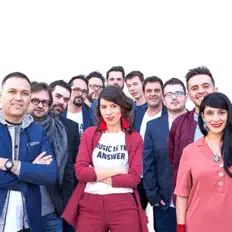 收听 Conga Libre、观看音乐视频、阅读小传、查看巡演日期等 ！