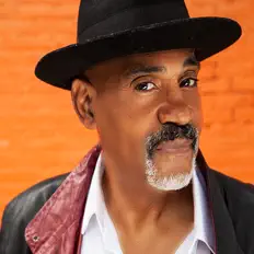 Dengarkan Allan Harris, tonton video musik, baca bio, lihat tanggal tur & lainnya!