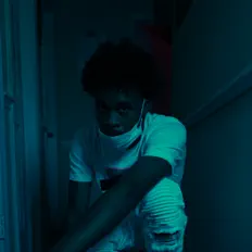 Ascolta Tris, guarda video musicali, leggi la biografia, vedi le date del tour & altro!