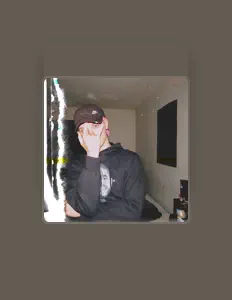 Escucha a Bryce, mira videos musicales, lee su biografía, consulta las fechas de las gira y más.