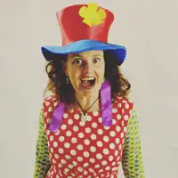 undefined: песни, клипы, биография, даты выступлений и многое другое.