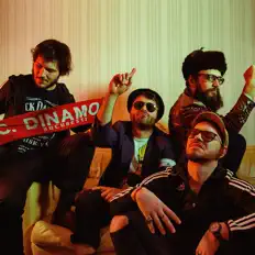 Tourette Roulette을(를) 듣고, 뮤직 비디오를 보고, 약력을 읽고, 투어 일정 등을 확인하세요!