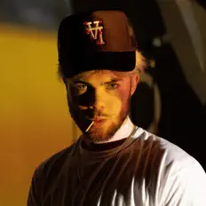 BADSPORT dinle, müzik videolarını izle, biyografisini oku, tur tarihlerini ve daha fazlasını gör!